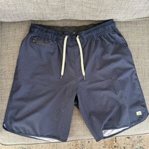 Vuori Men's Banks Shorts - Navy with White Dots